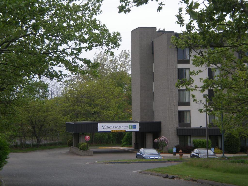 Holiday Inn Express Milford By Ihg Екстериор снимка